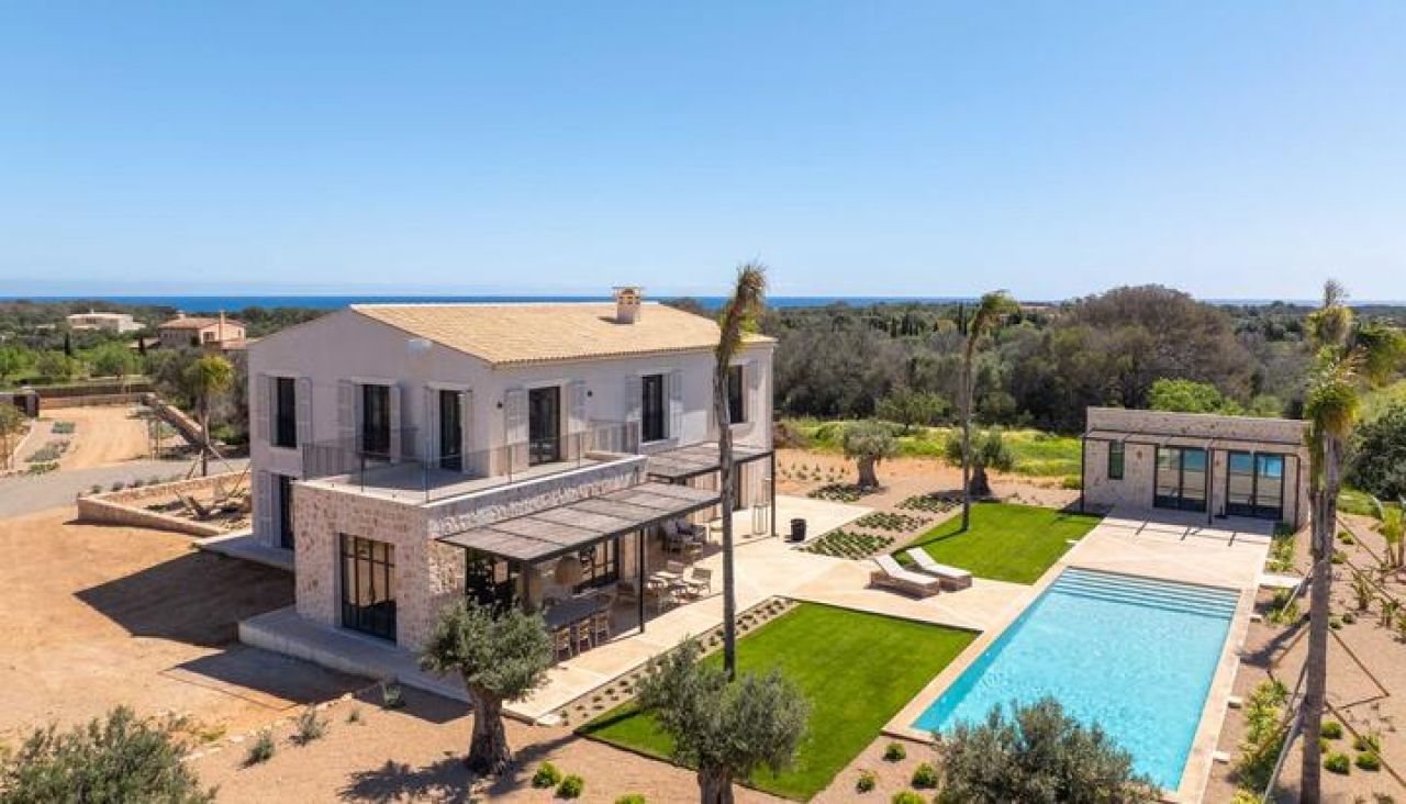 New build luxury finca with large pool close to Cala Braffi - 1