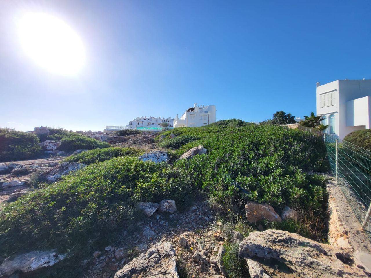 Building plots on the seafront - 1
