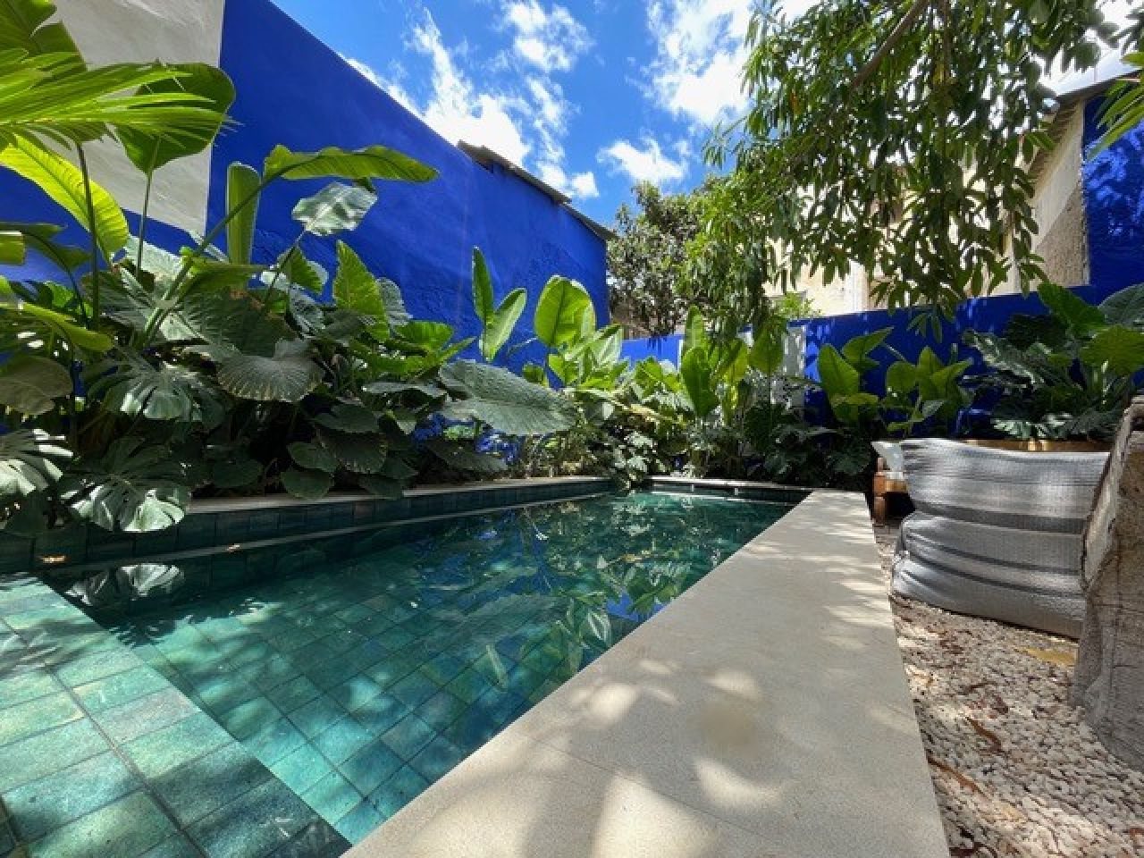 Beautiful town house with ETV licence